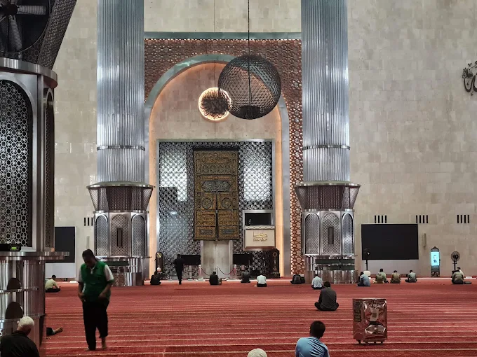 Masjid Istiqlal 4